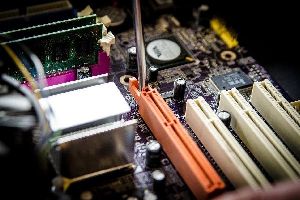 过去十年持续下滑 2026年还买进口车吗？