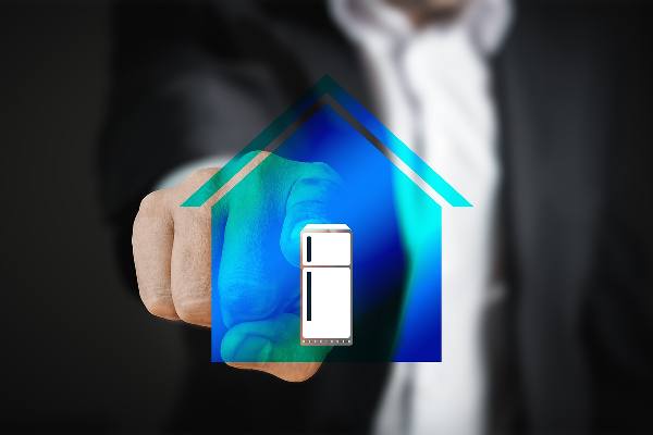 世体：球员身边人士称坎塞洛将加盟巴萨