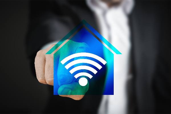 零干预 特斯拉车主自动驾驶横穿美国纪录