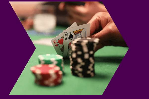 记者：拜仁很看好恩迪亚耶的潜力，今夏如果买断可能将其外租