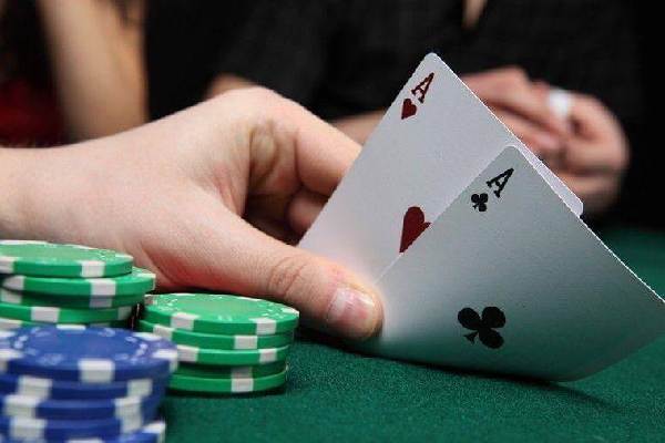 比亚迪首超特斯拉 成全球电车销冠！特斯拉失势有三大原因